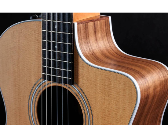 Классическая гитара со звукоснимателем TAYLOR 214Ce-N