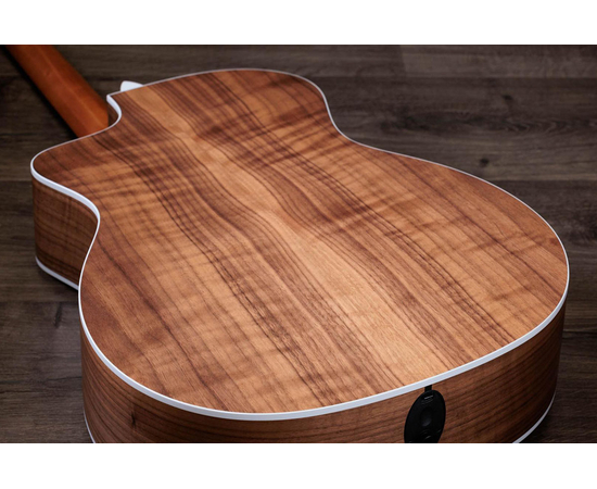 Электроакустическая гитара TAYLOR 214Ce