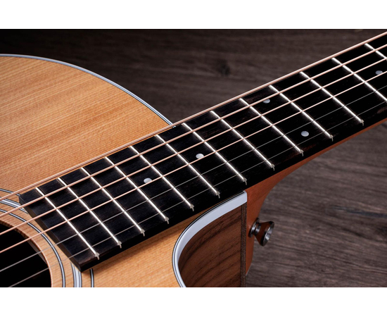 Электроакустическая гитара TAYLOR 214Ce