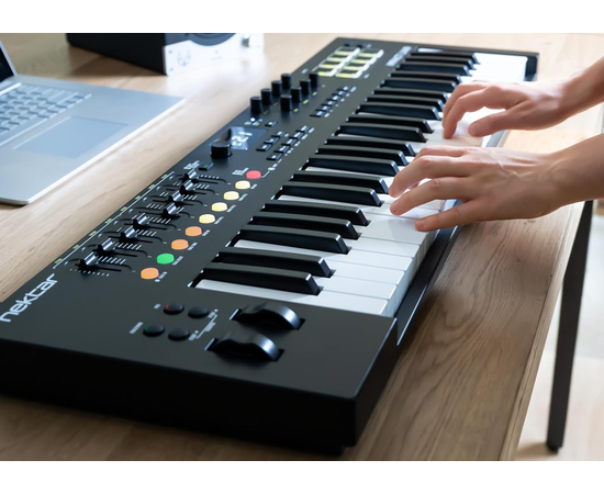MIDI-клавіатура / контролер Nektar Impact LX49 mk3