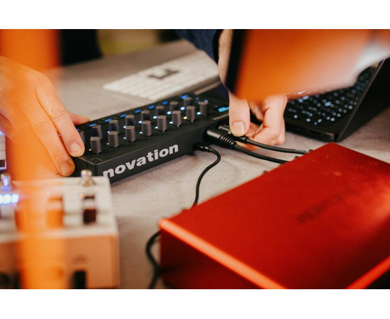 MIDI контролер NOVATION Launch Control 3