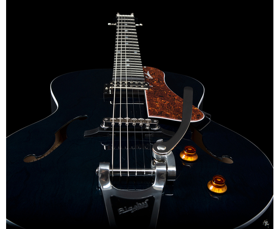 Электрогитара Godin 5th Avenue Night Club Indigo Blue (050956)